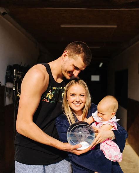 nikola jovic wife and child